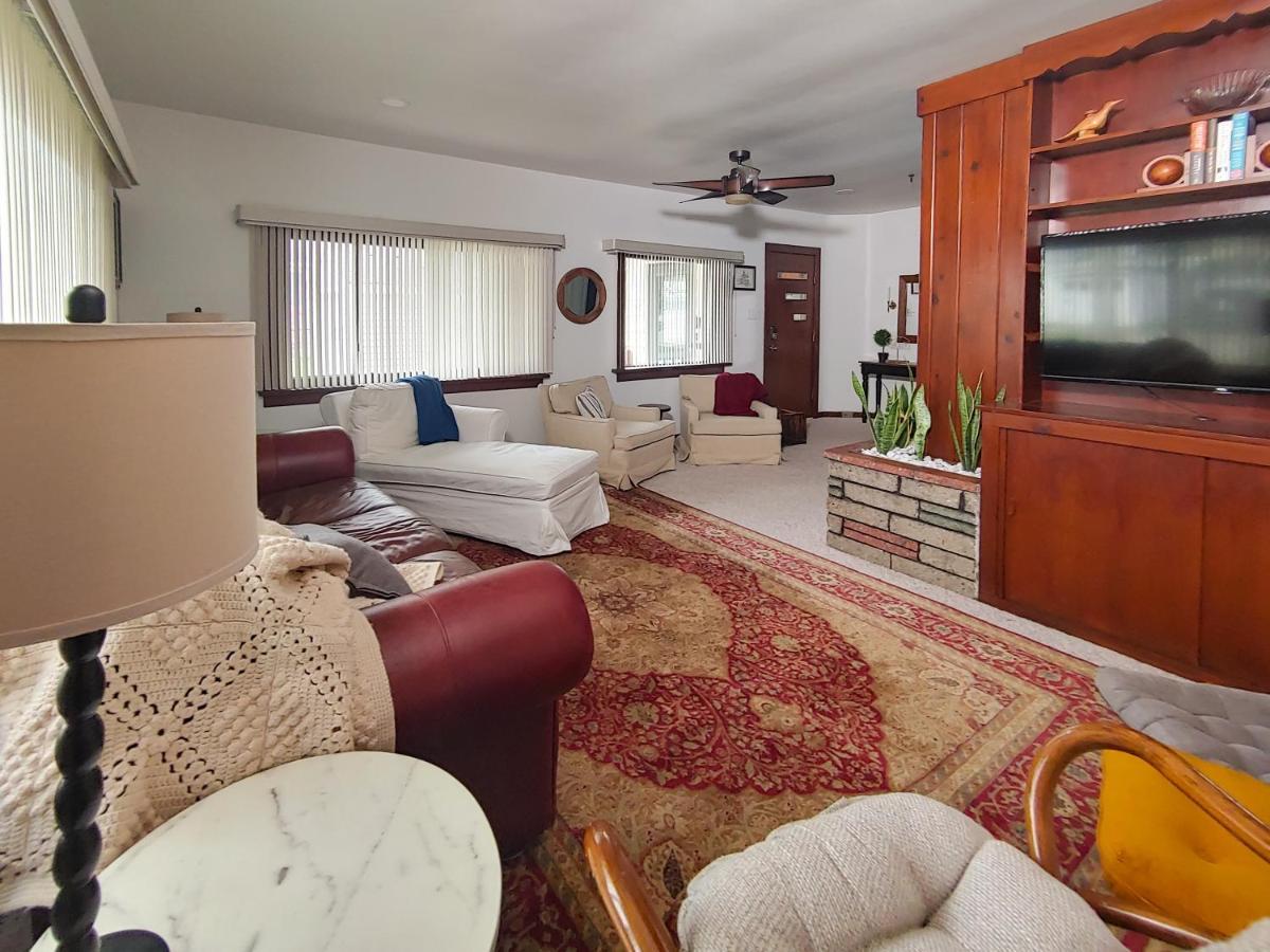 Huge Historic, W/Large Yard & Close To Beach Манисти Экстерьер фото